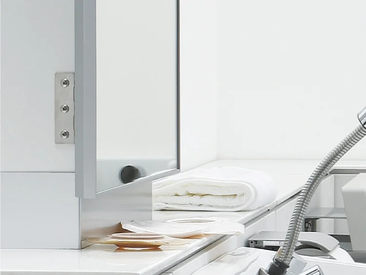 オストメイト　備品一時置き用カウンター